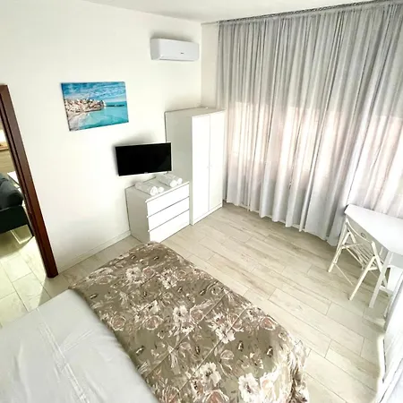 Apartment Bilocale Con Posto Auto La Chicca Del Golfo *